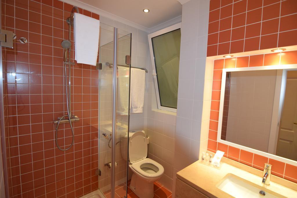 Small Single Room